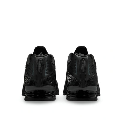 Nike Shox R4 “Black Smoke”
